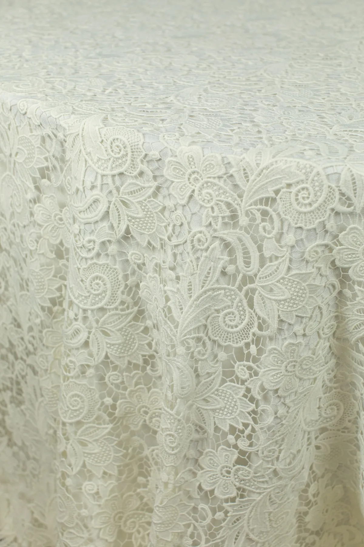 white lace linen